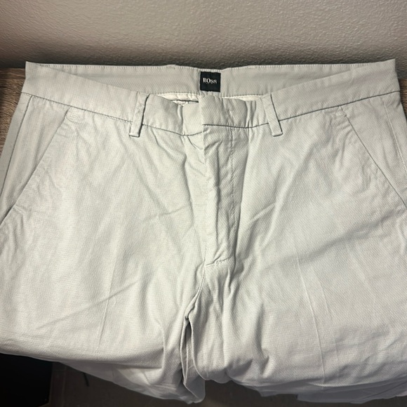 Hugo Boss travel pants. 30R light grey or silver.